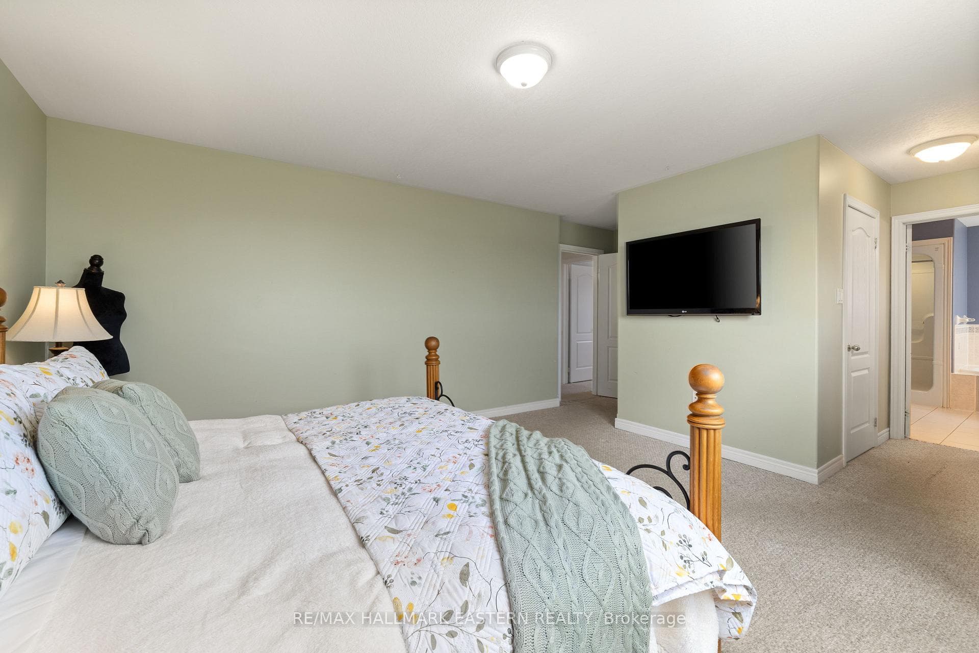 67 Sweetnam Drive photo 20