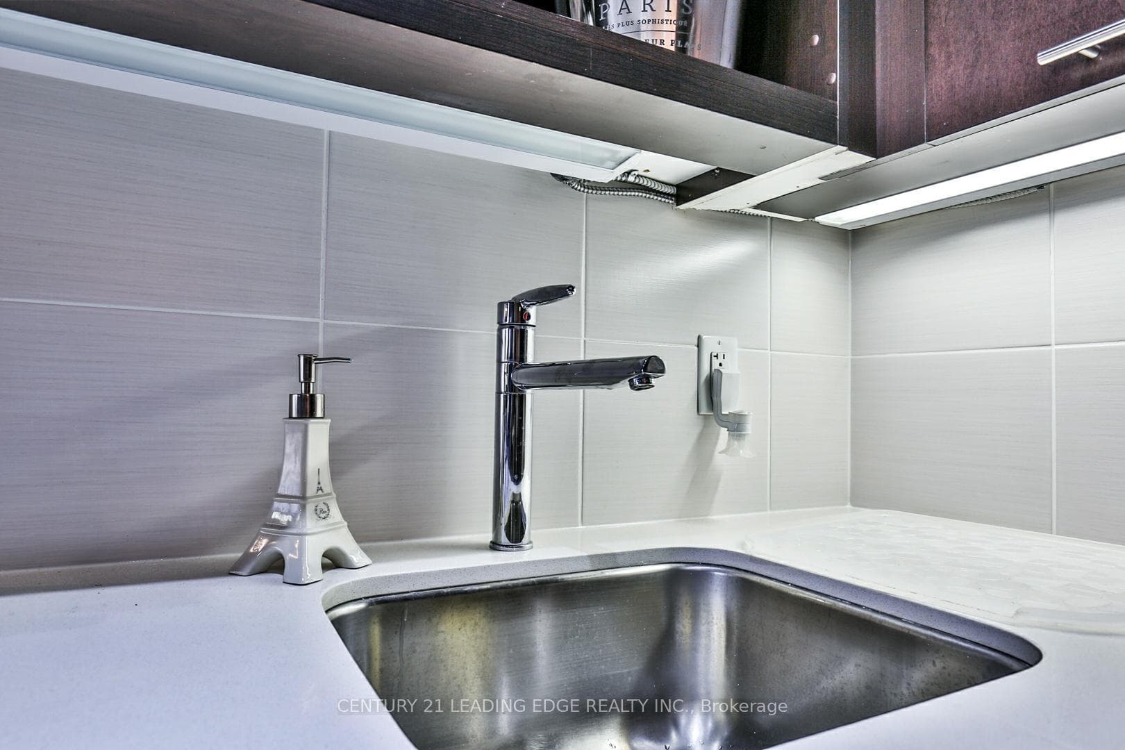 100 Harrison Garden Boulevard Unit 221 photo 14