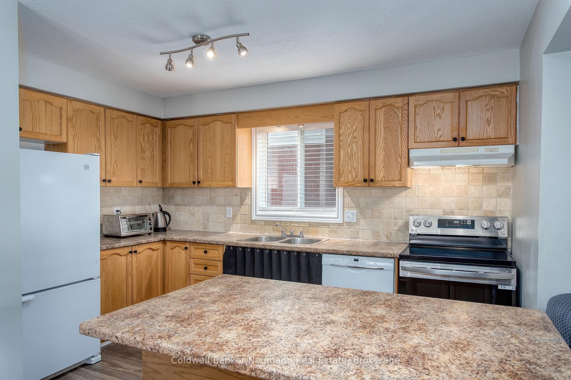 10 Mcgarr Drive photo 11