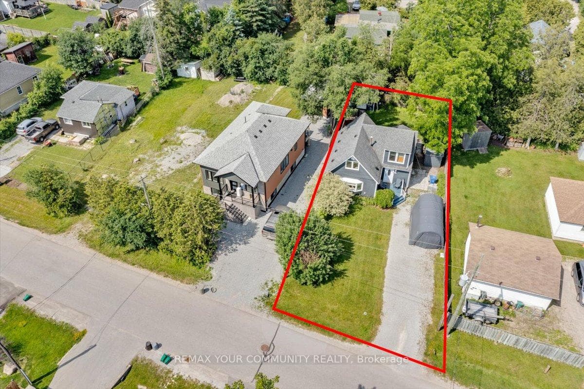 17 Farley Circle photo 34