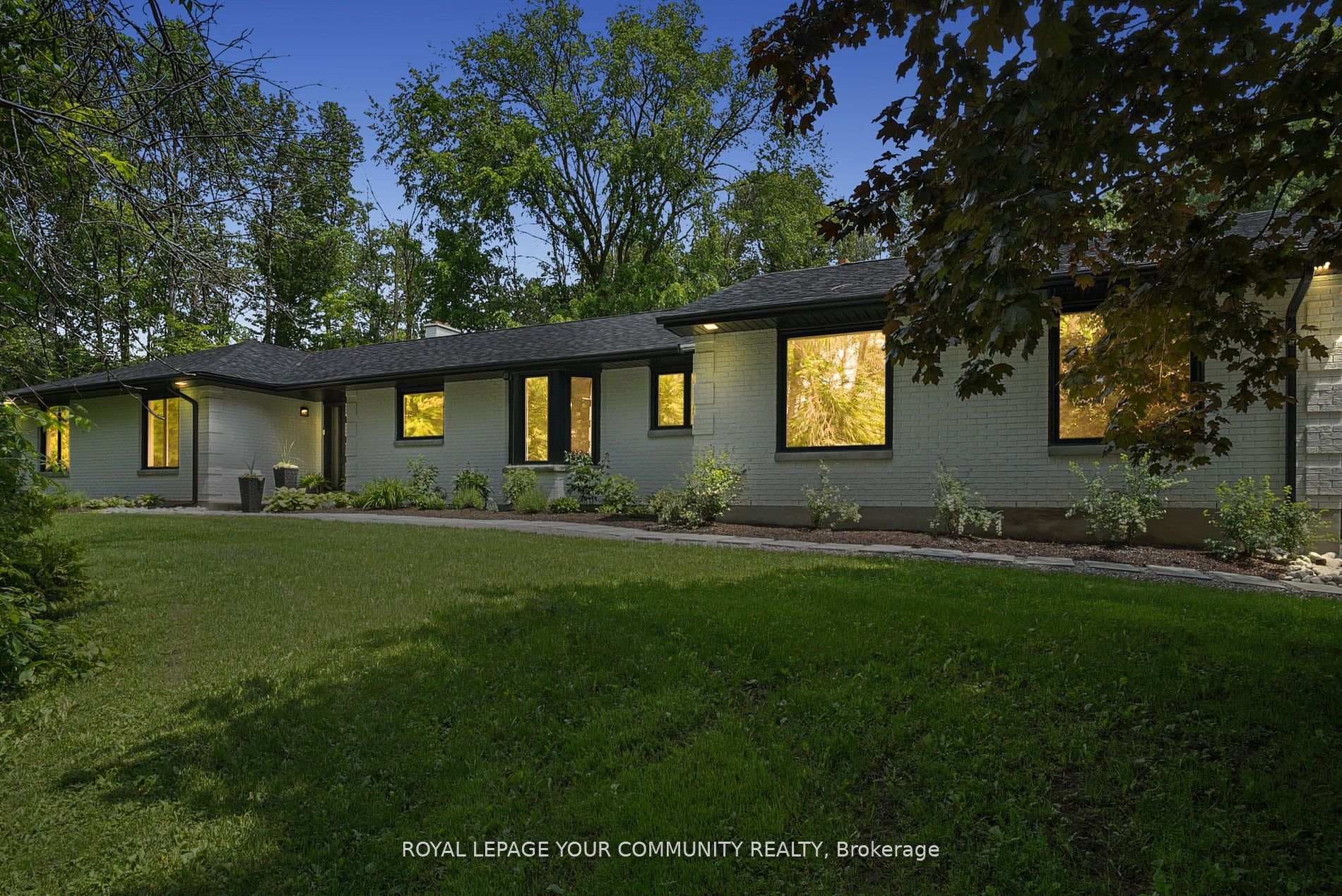 7745 Wellington Road Unit 22 photo 4