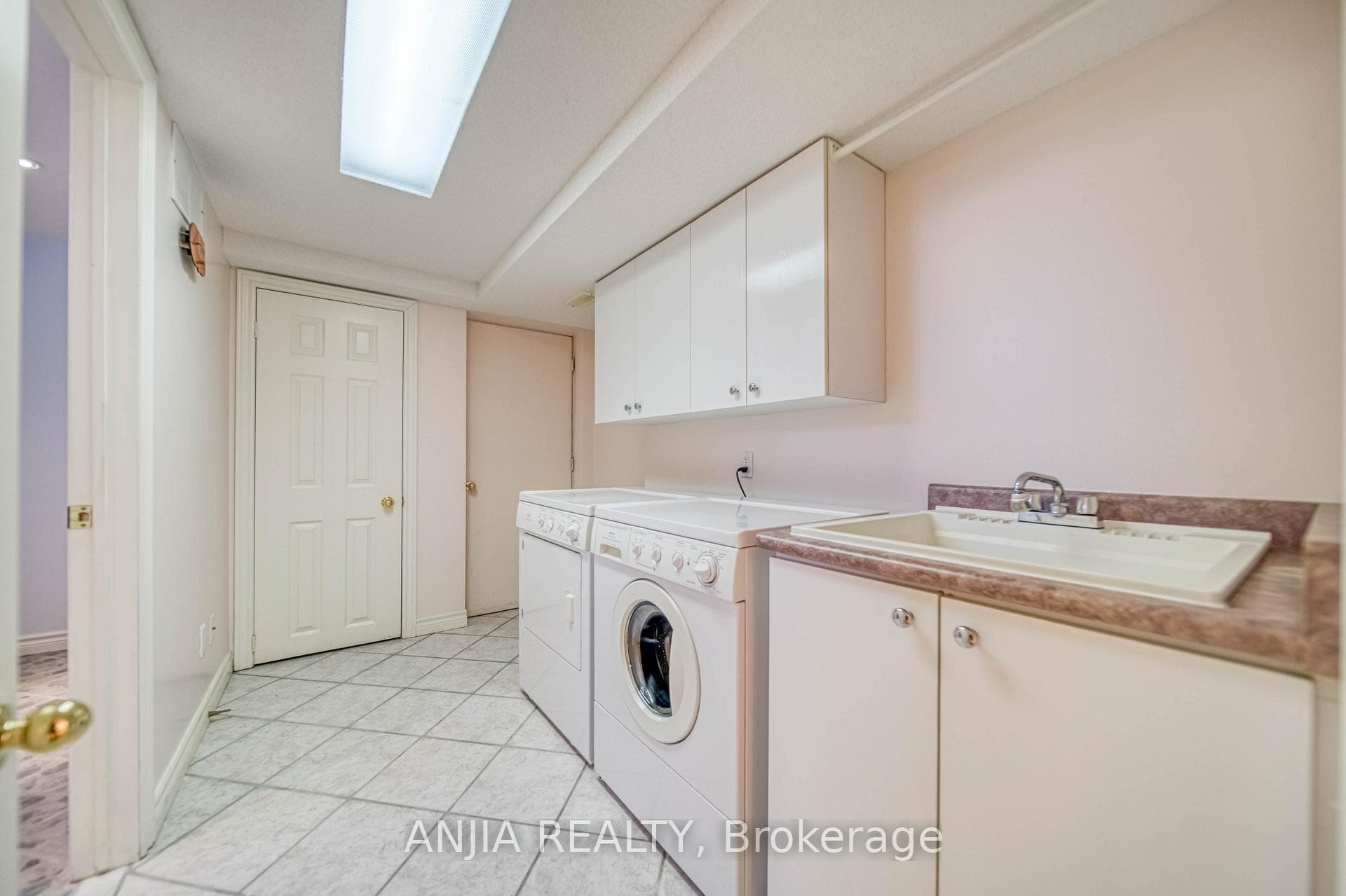 333 Castan Avenue photo 36