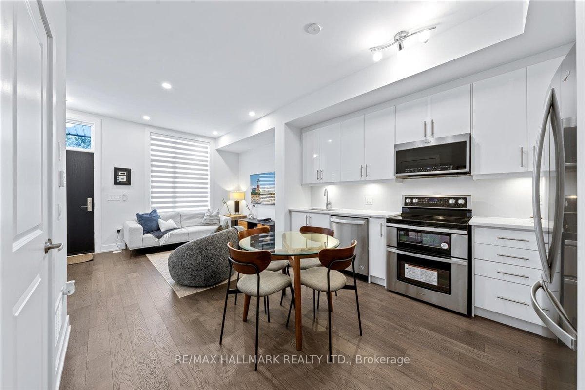9560 Islington Avenue Unit 110 photo 8
