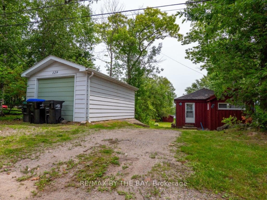 129 Silver Birch Crescent photo 7