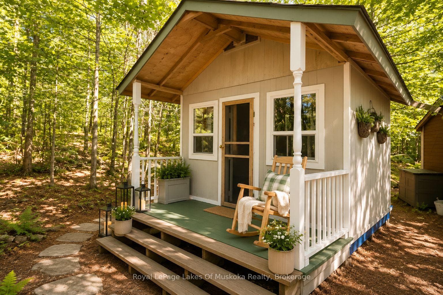 Bunkie 12 x 12