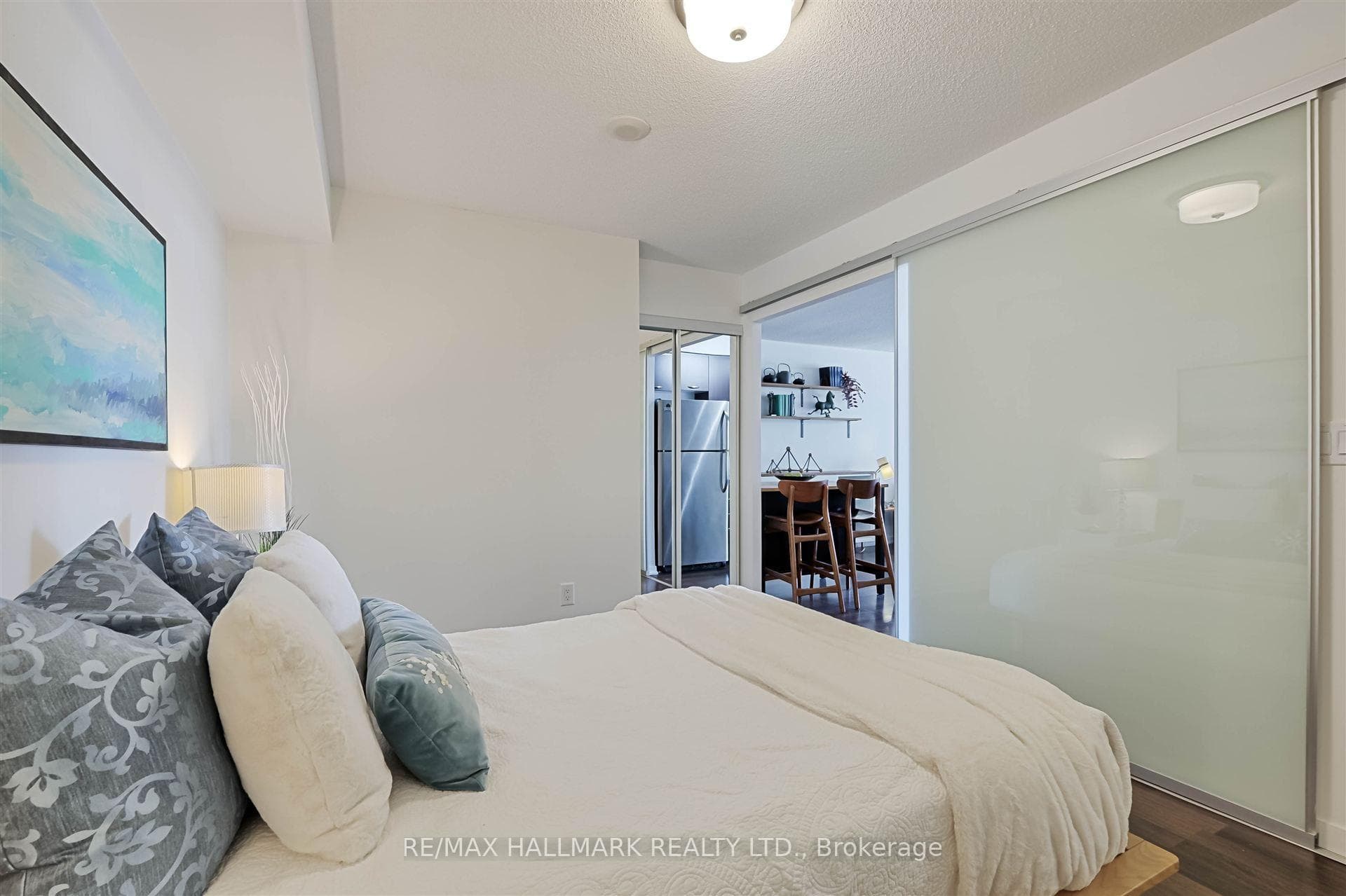 38 Joe Shuster Way Unit 721 photo 21