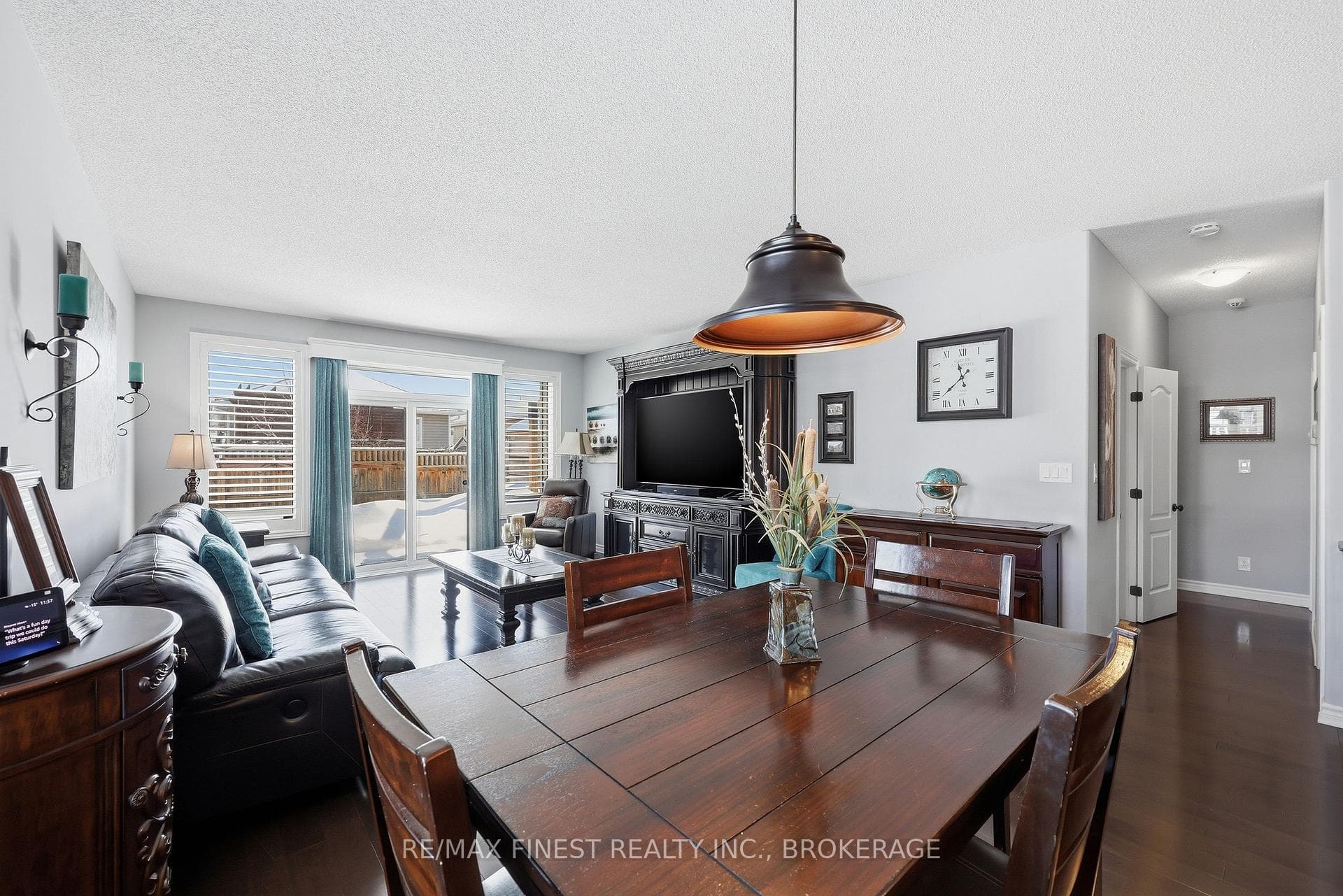 1667 Crimson Crescent photo 11