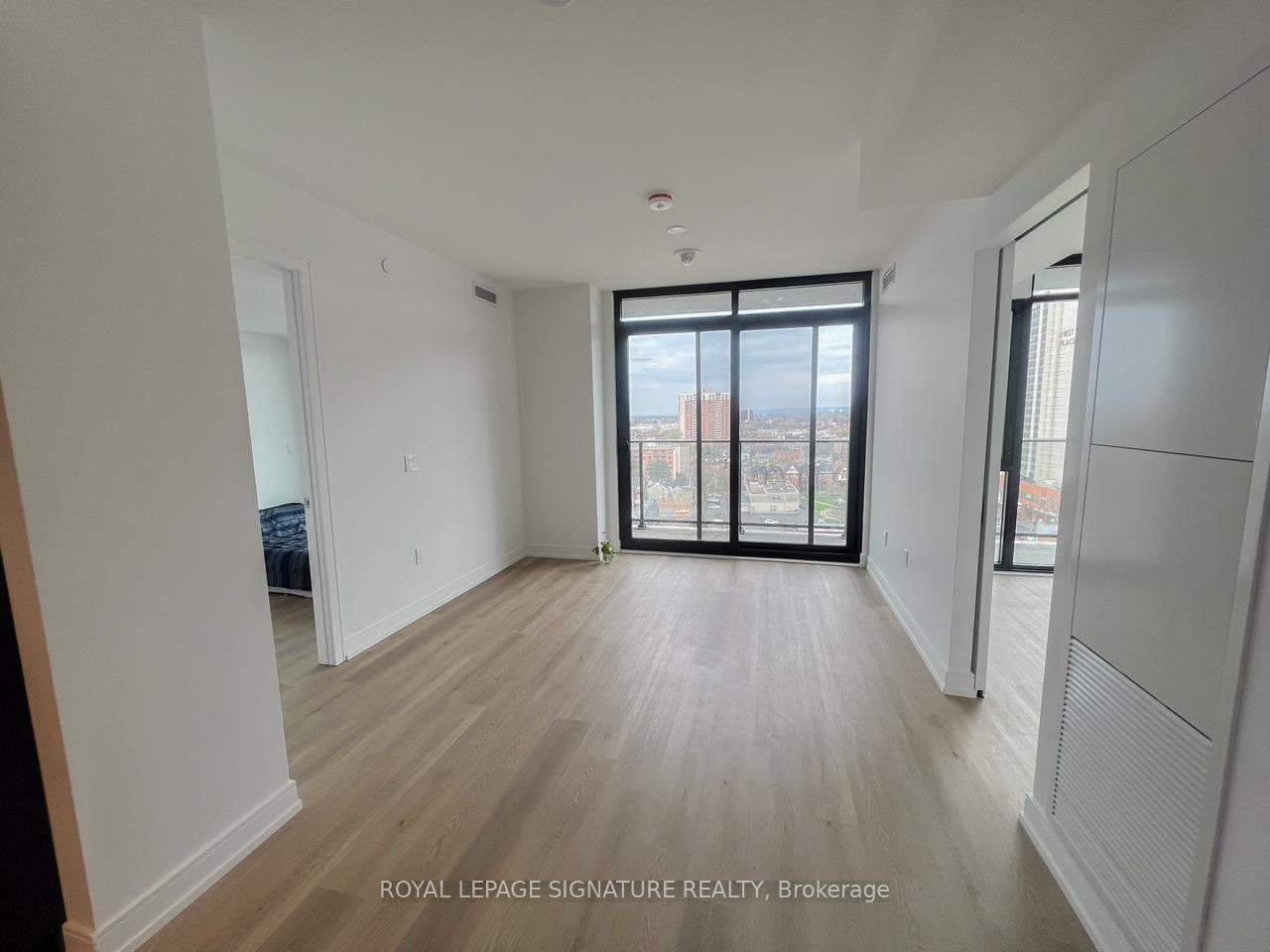1 Jarvis Street Unit 1321 photo 10