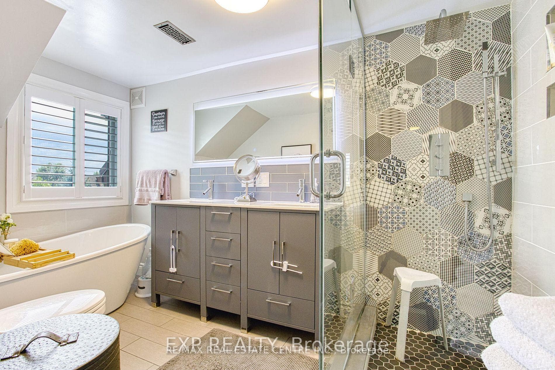 580 Fifty Road photo 19