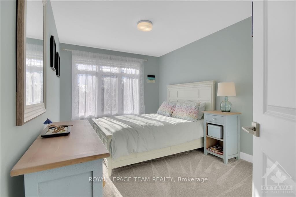 16B COCKBURN Street photo 20