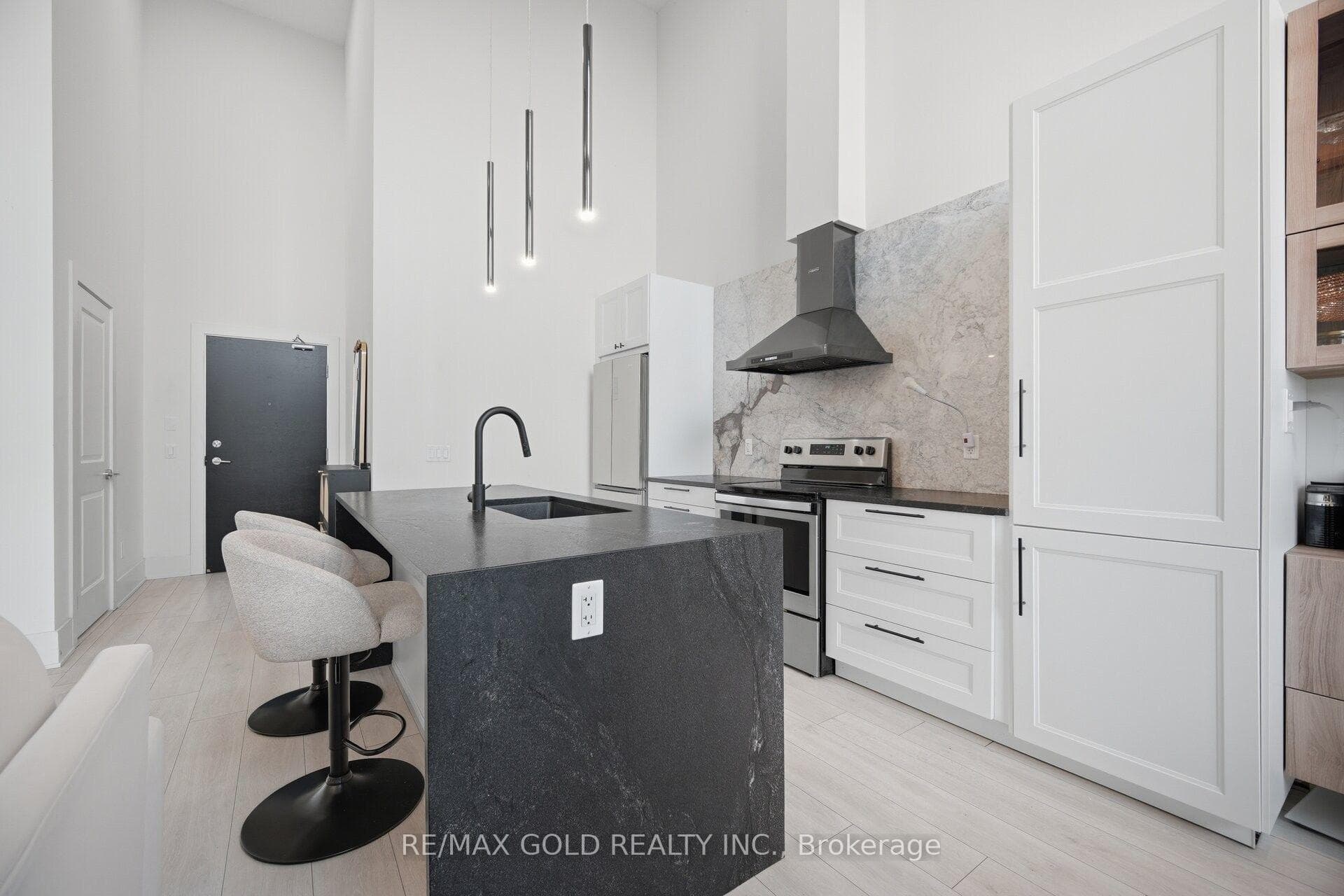 65 Yorkland Boulevard Unit 111 photo 9