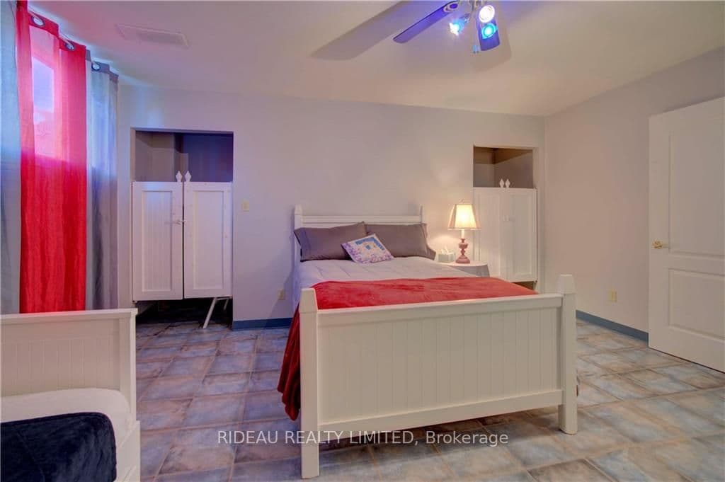 878 DEVIL LAKE Road photo 29