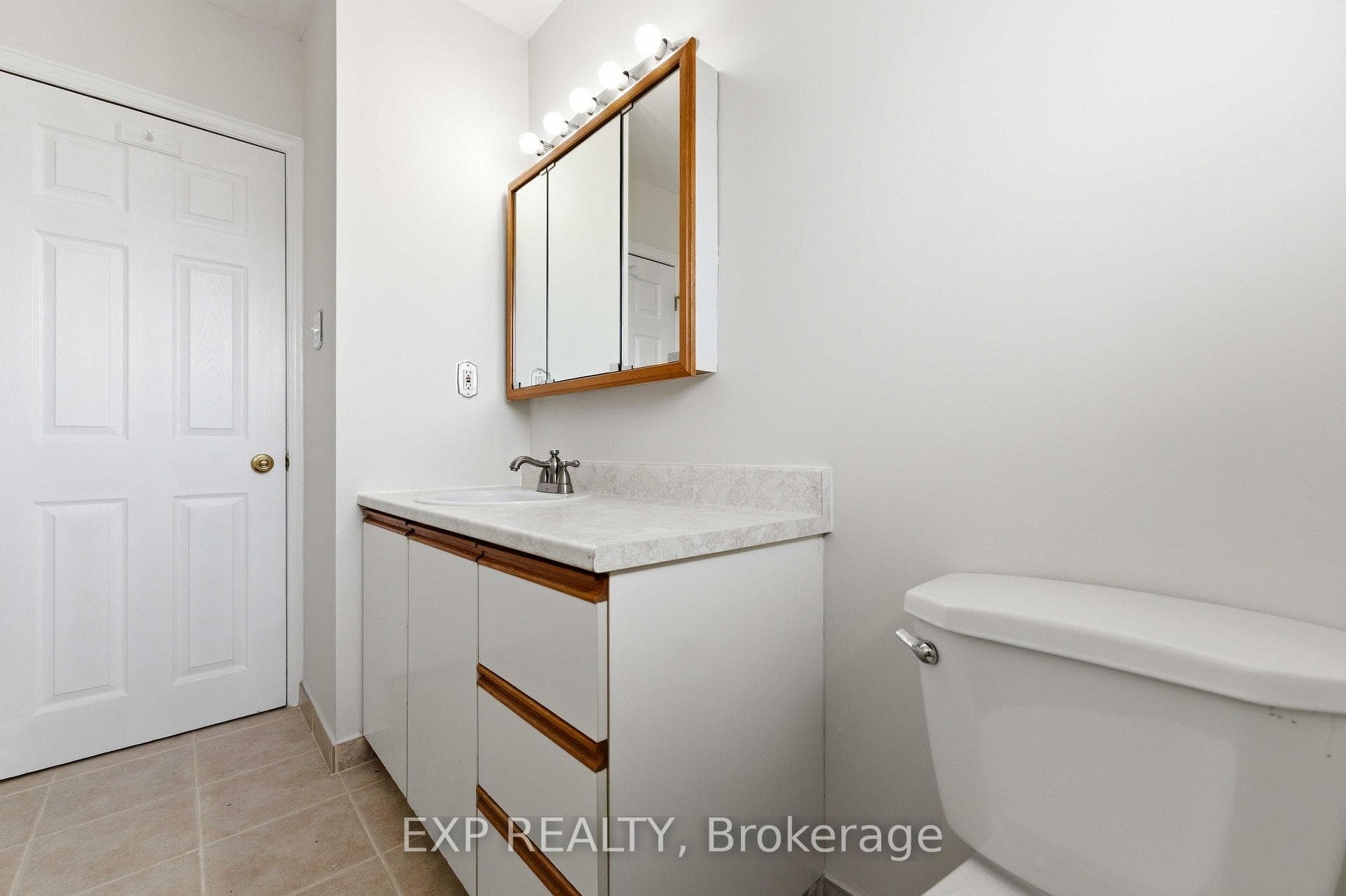 2473 Walkley Road photo 30