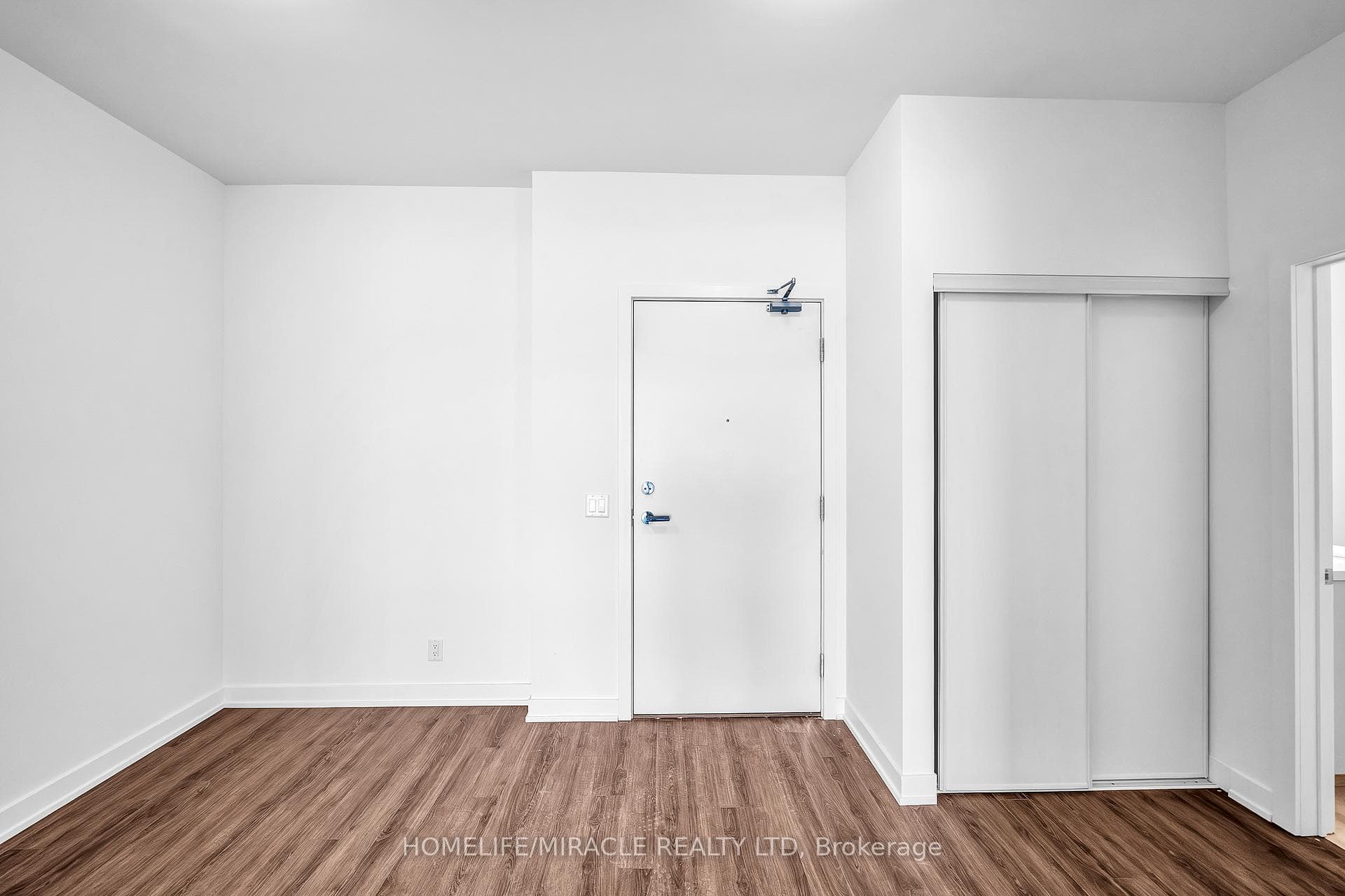 51 Clarington Boulevard Unit 1014 photo 2