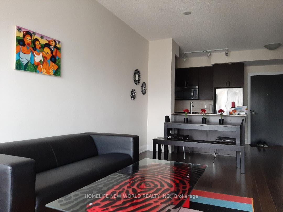 18 Graydon Hall Drive Unit 2106 photo 3