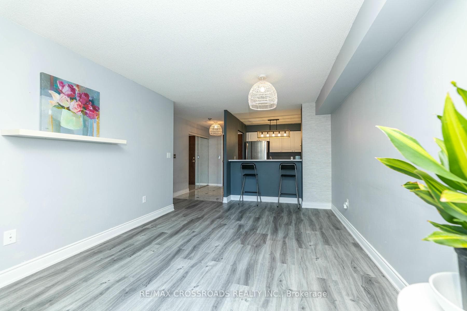 18 Pemberton Avenue Unit 303 photo 18