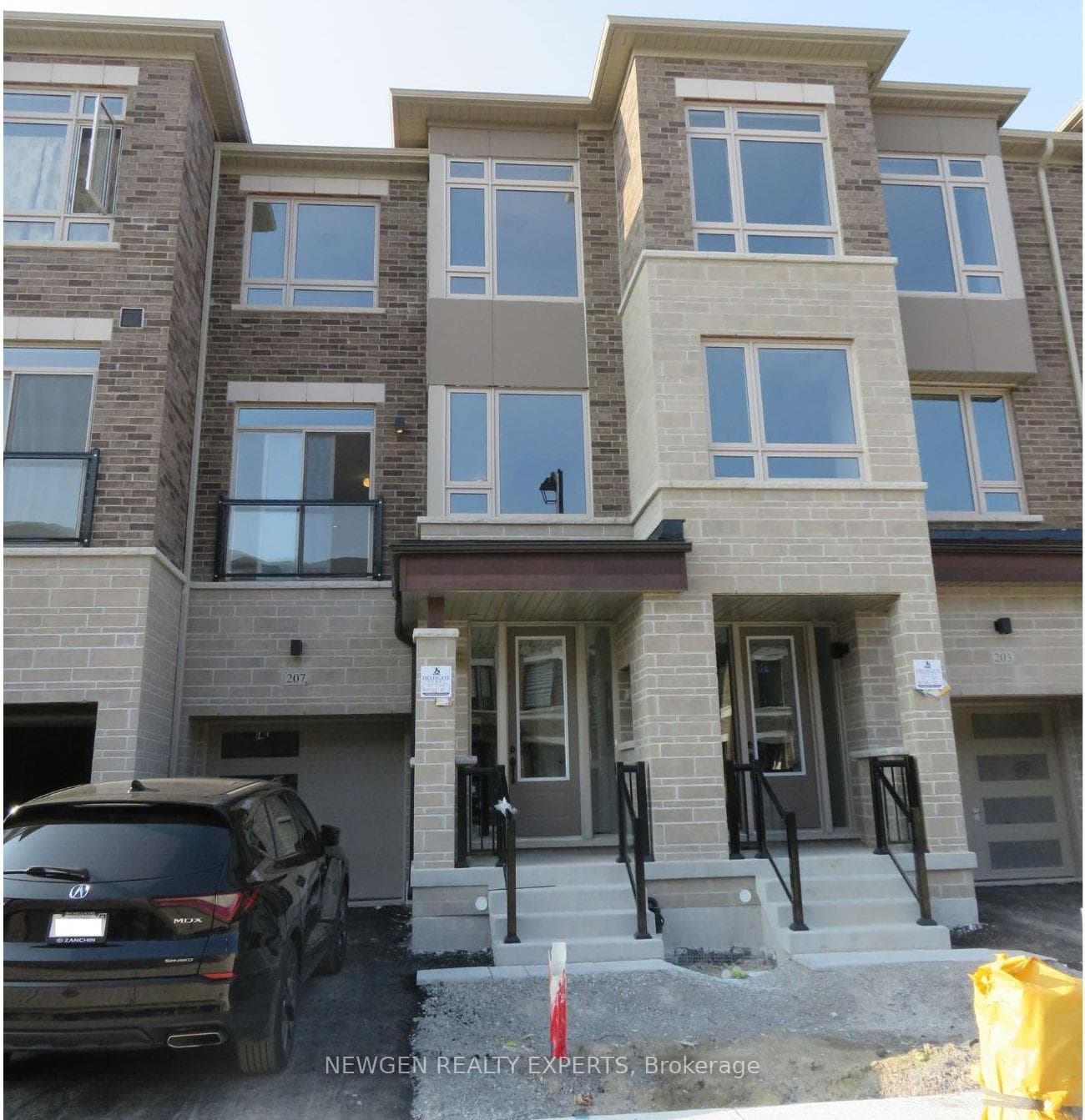 207 Tennant Circle photo 1