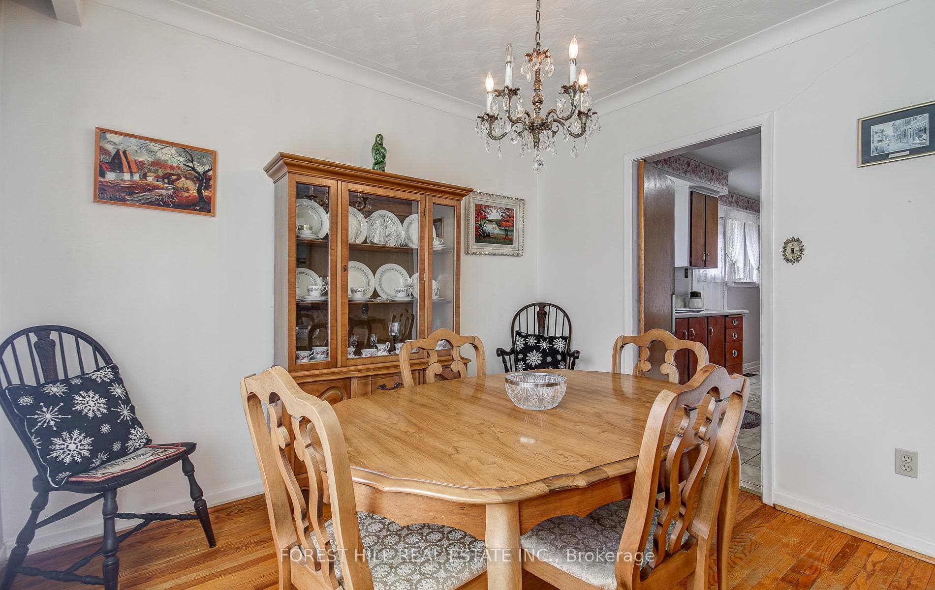 18 Hurley Crescent photo 7