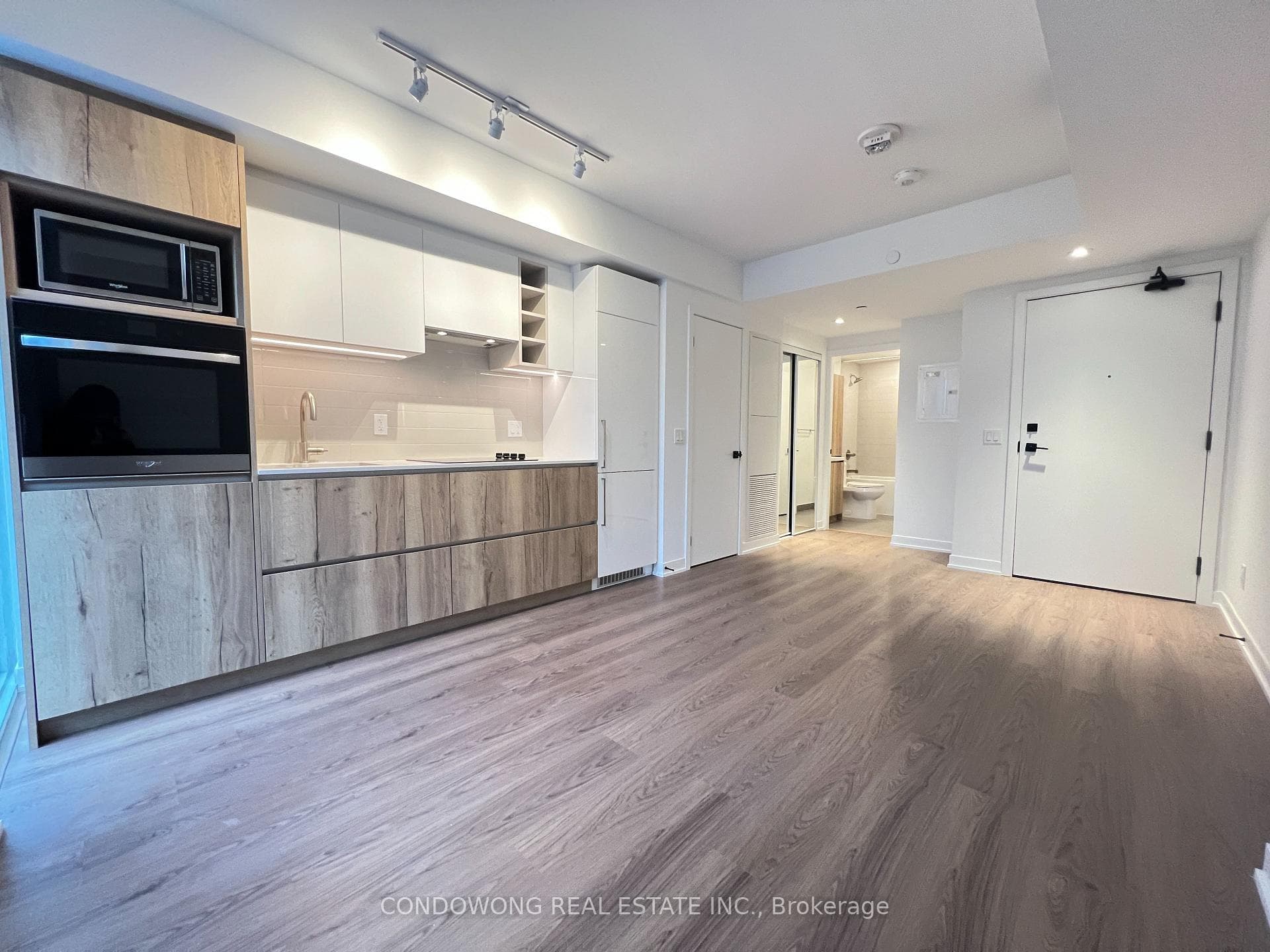 319 Jarvis Street Unit 603 photo 1