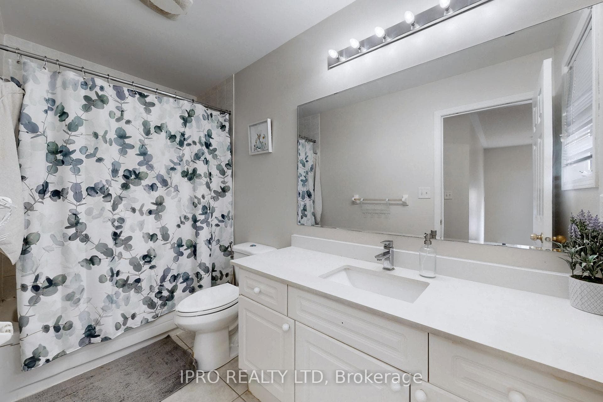 18 Napa Valley Crescent photo 22