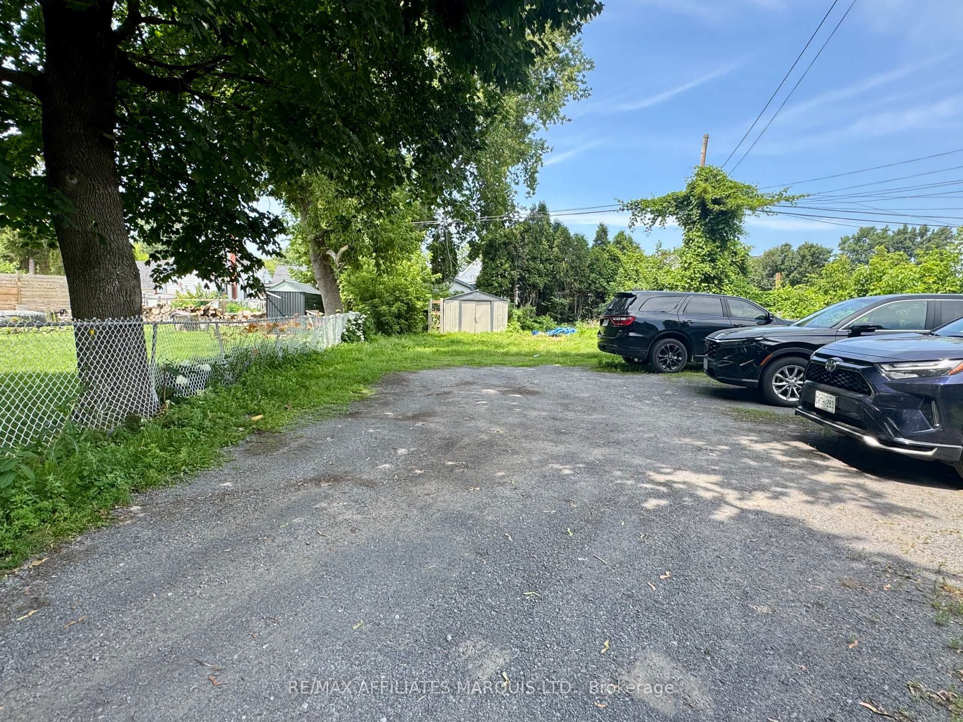 321 Water Street photo 12