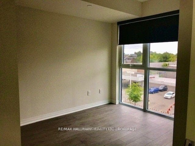 2301 Danforth Avenue Unit 401 photo 7