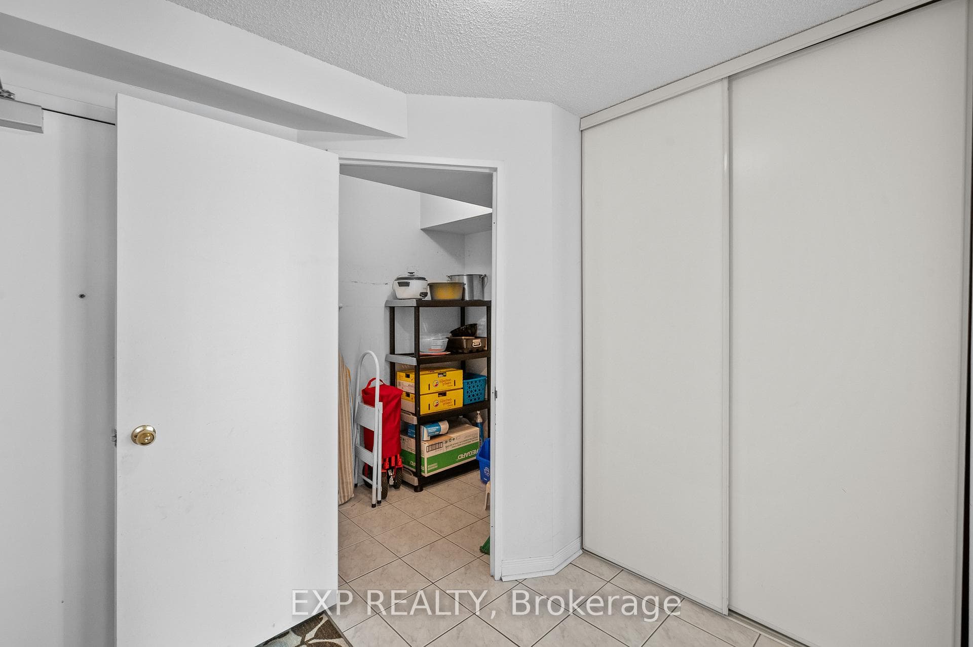 Extra large pantry/storage ensuite
