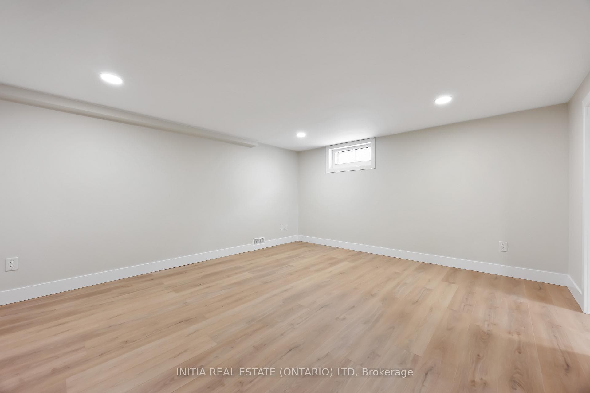 496 Talfourd Street photo 15