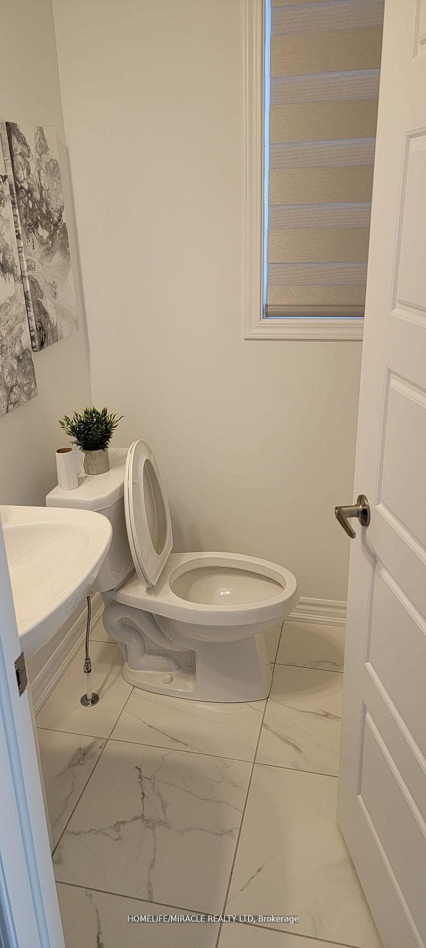 1214 Elderberry Crescent photo 7