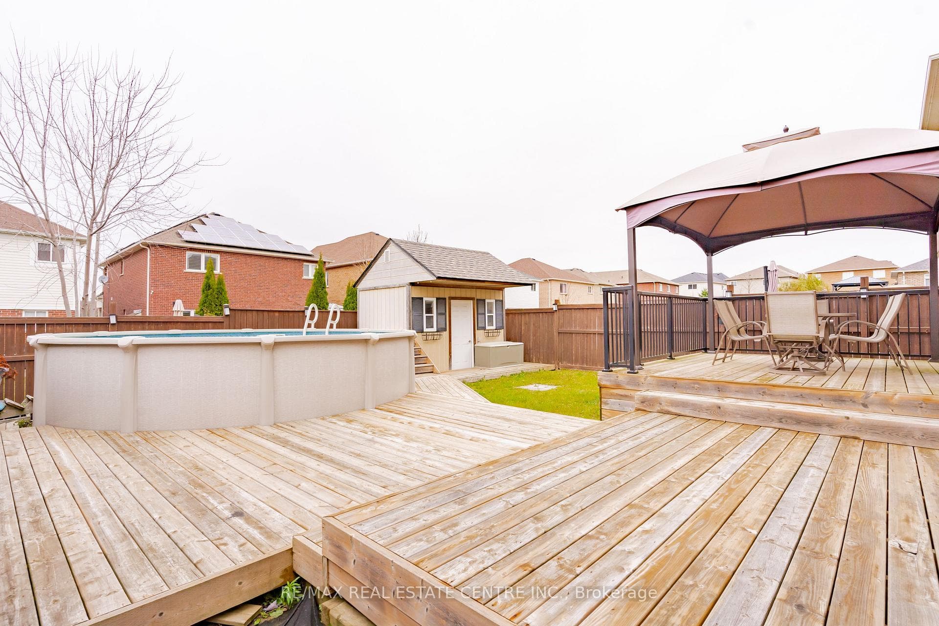 84 Monarchy Street photo 36