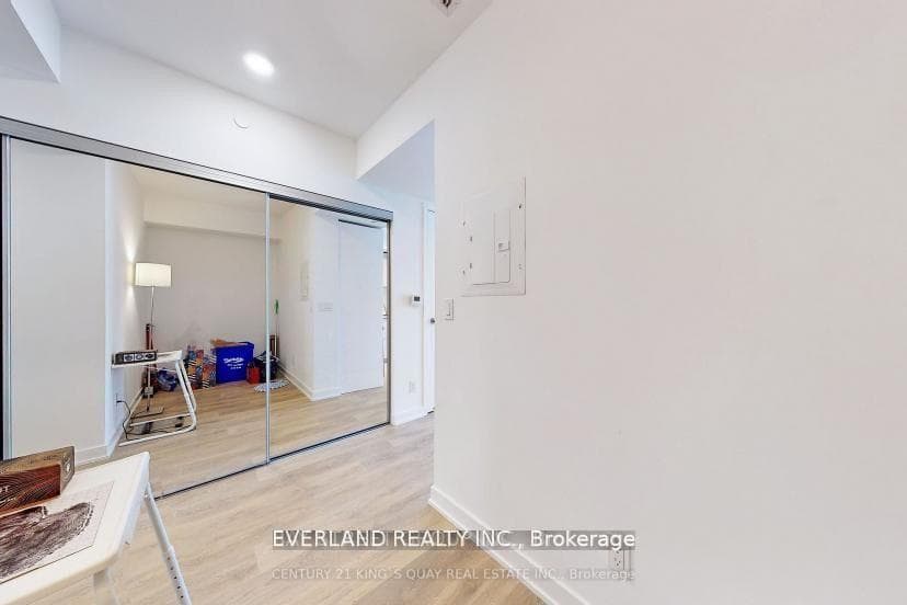 501 Yonge Street Unit 4113 photo 11