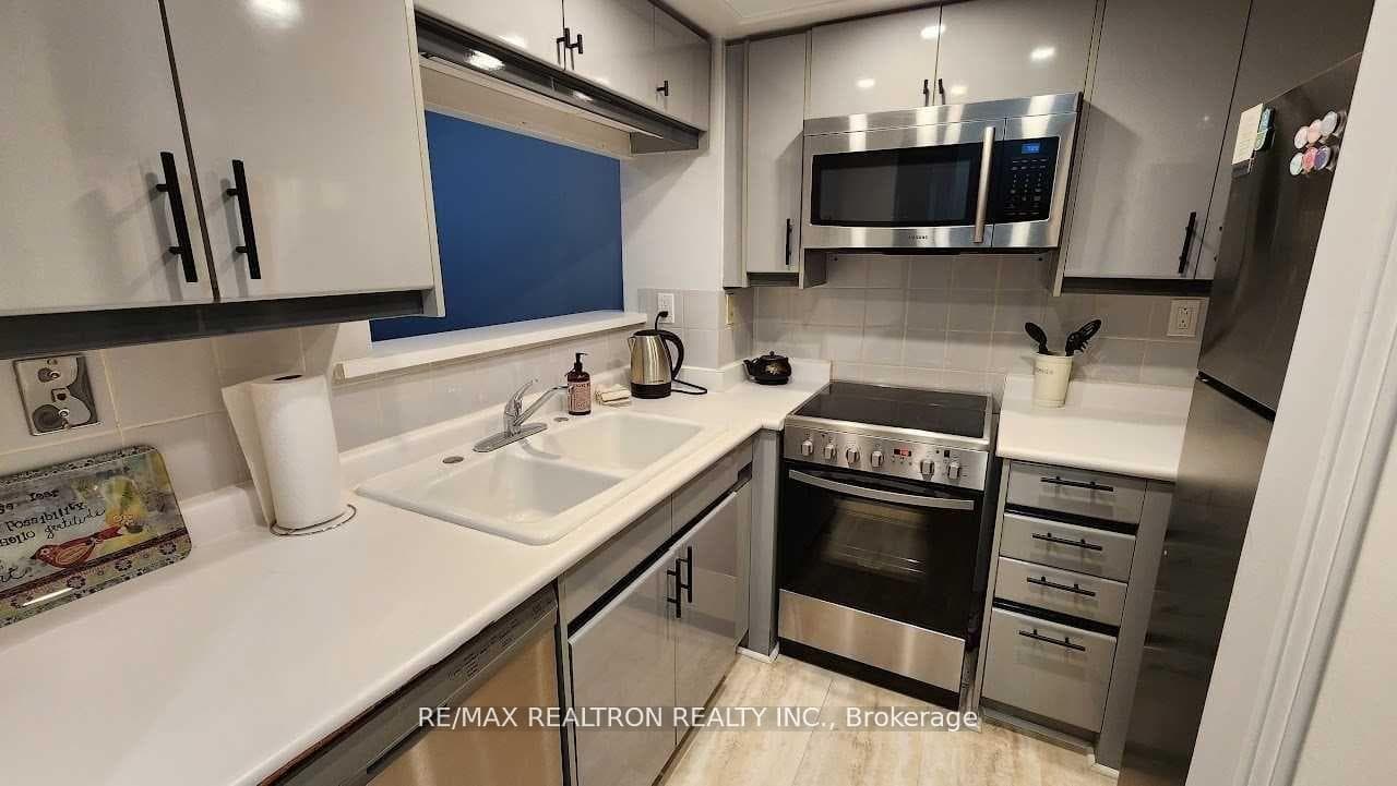 7 Broadway Avenue Unit 211 photo 27