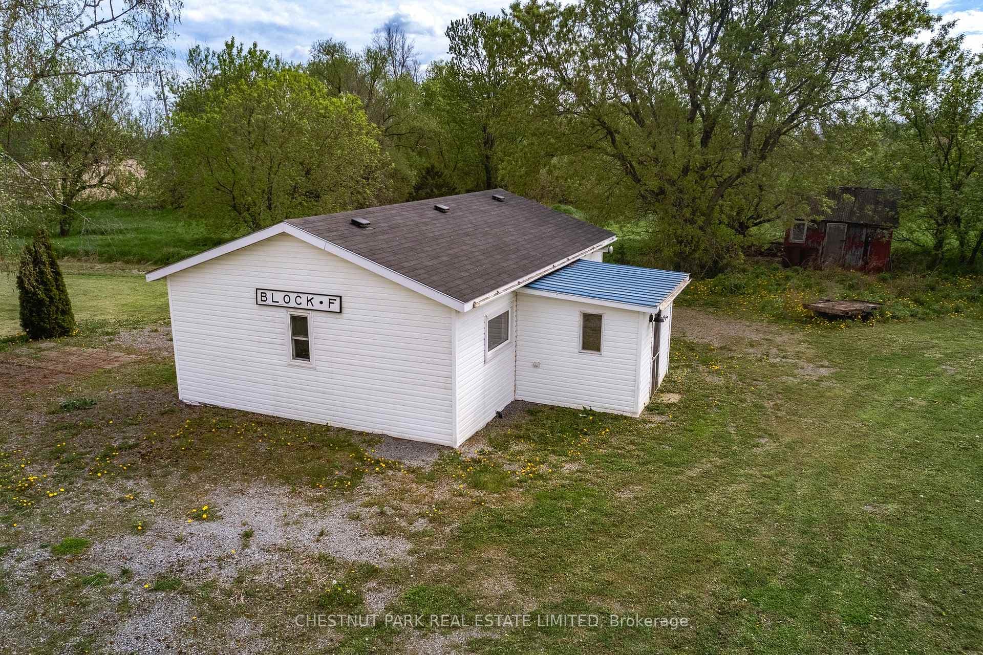 167 Davis Road photo 9