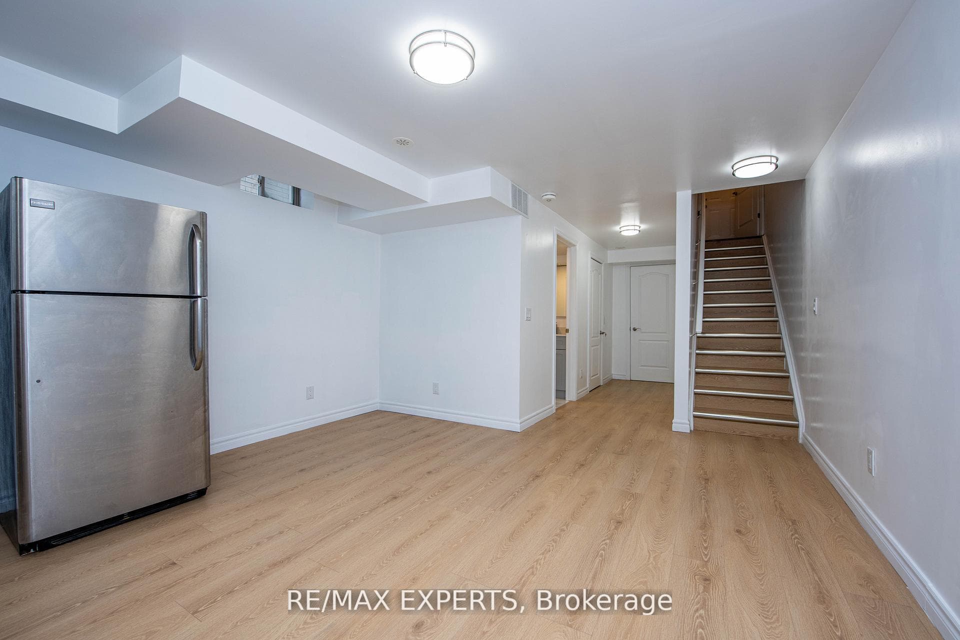 381 Inspire Boulevard photo 14