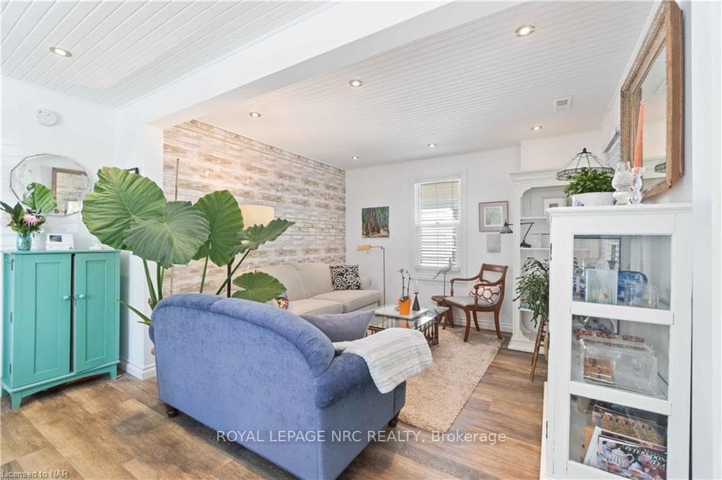 21 JOHNSTON Street photo 8