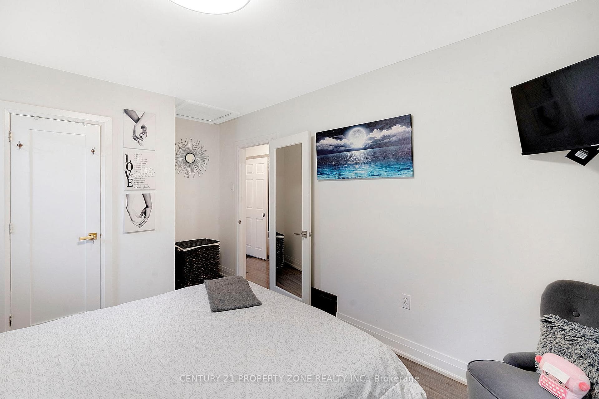 74 John Street photo 16