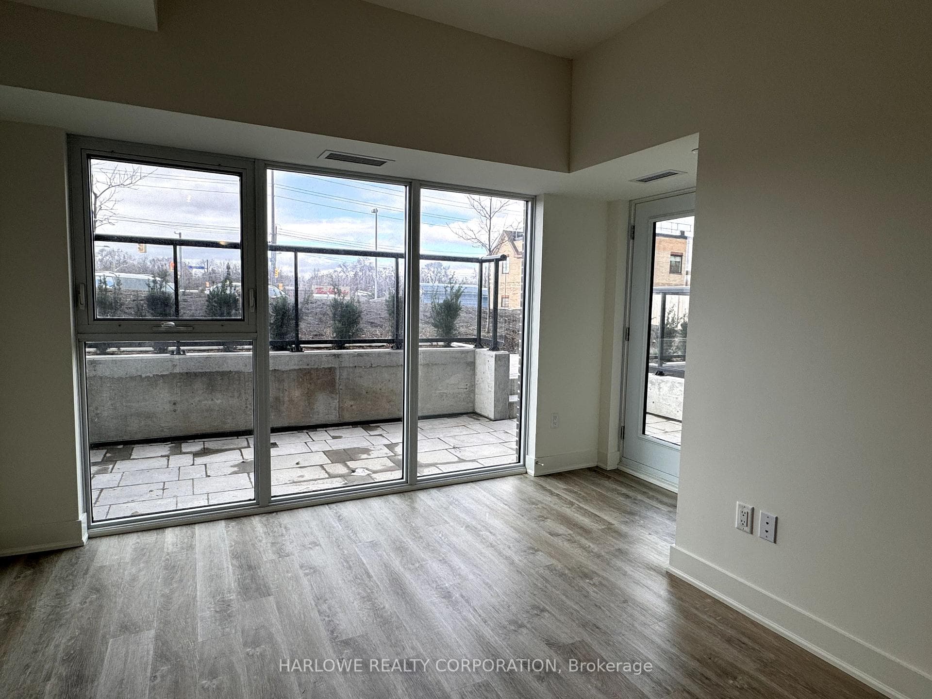 185 Deerfield Road Unit 017 photo 8