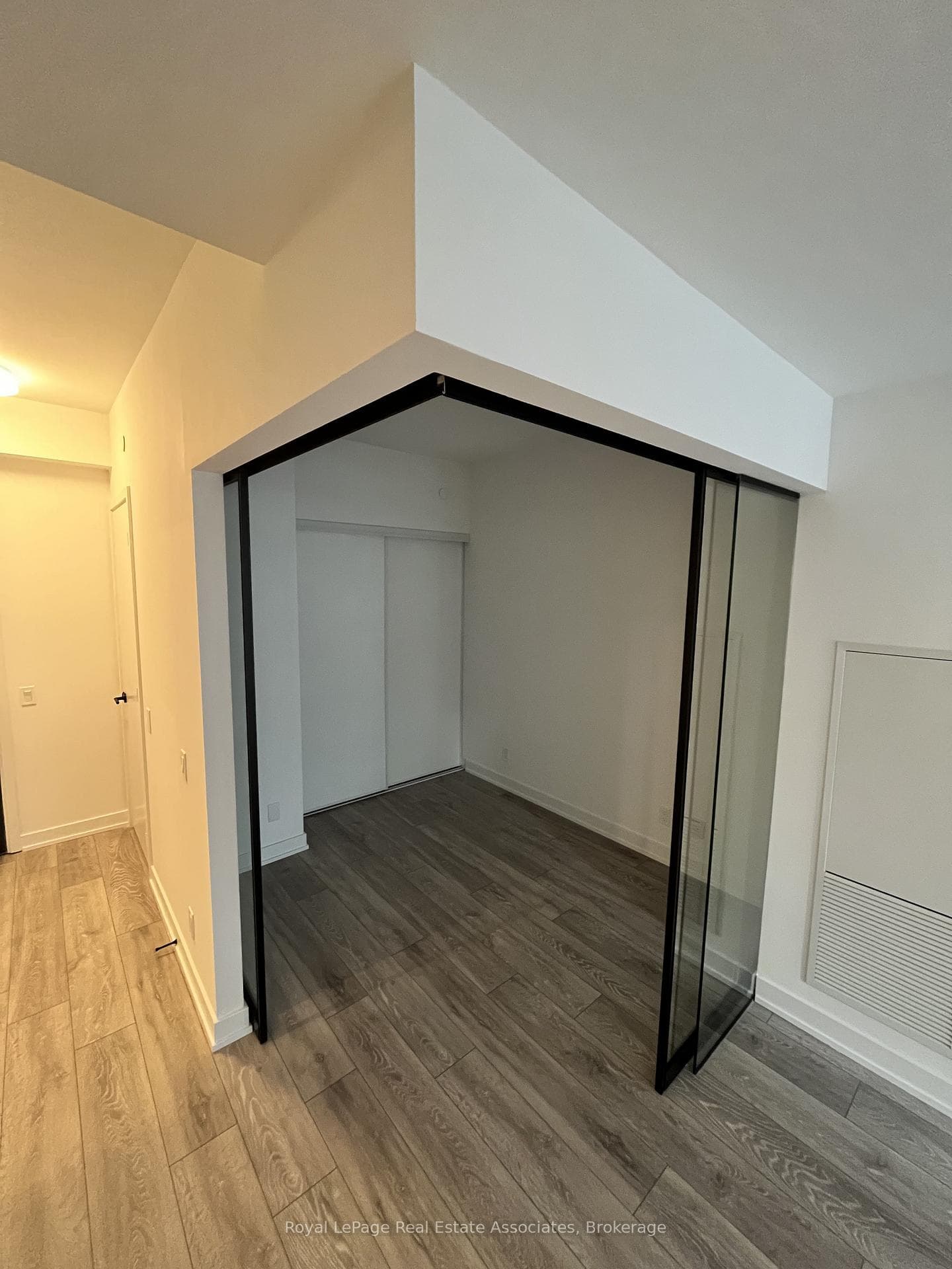 108 Peter Street Unit 906 photo 14