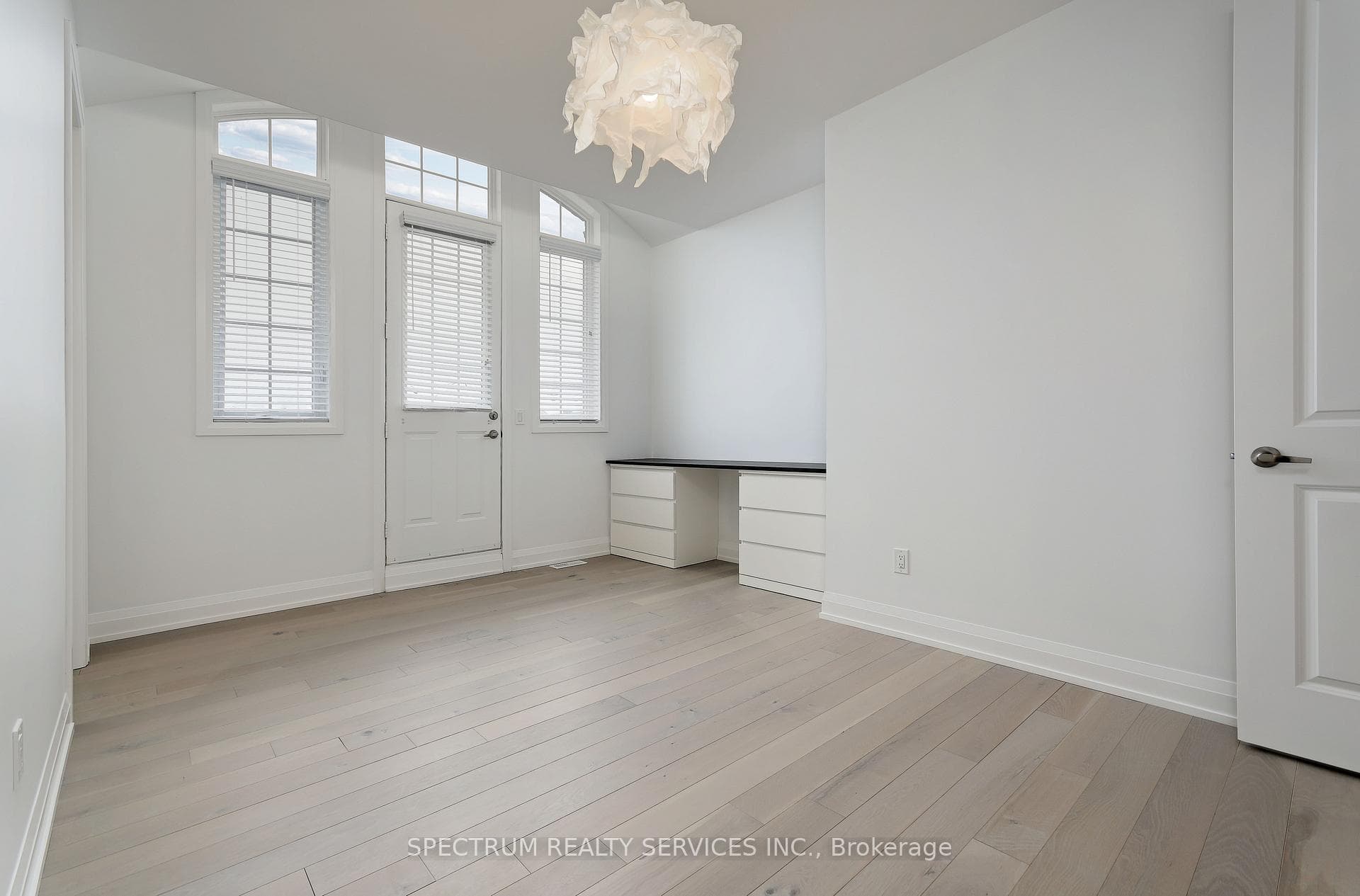 60 Crimson King Way photo 28