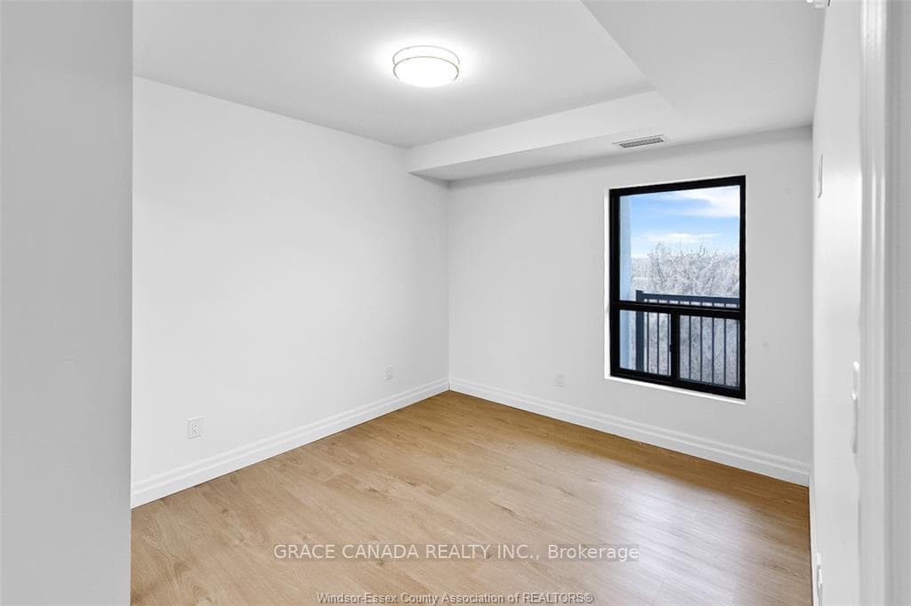 3290 Stella Crescent Unit 604 photo 12