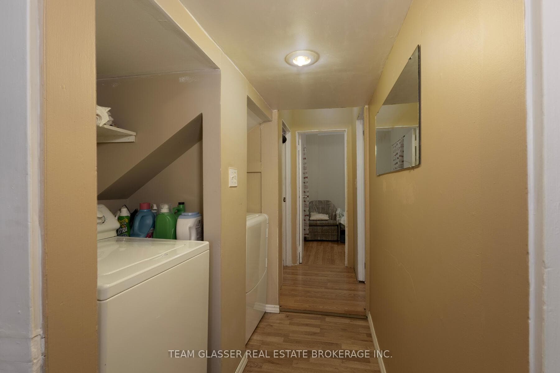 344 Talbot Street photo 33