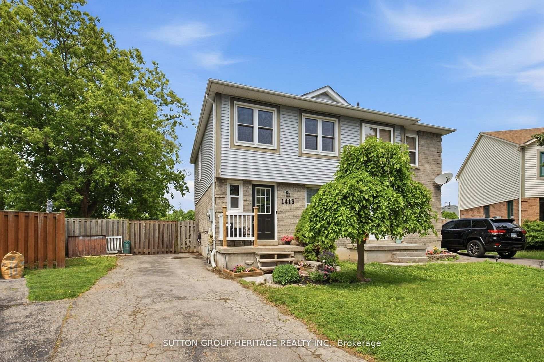 1413 Beaverbrook Court photo 2