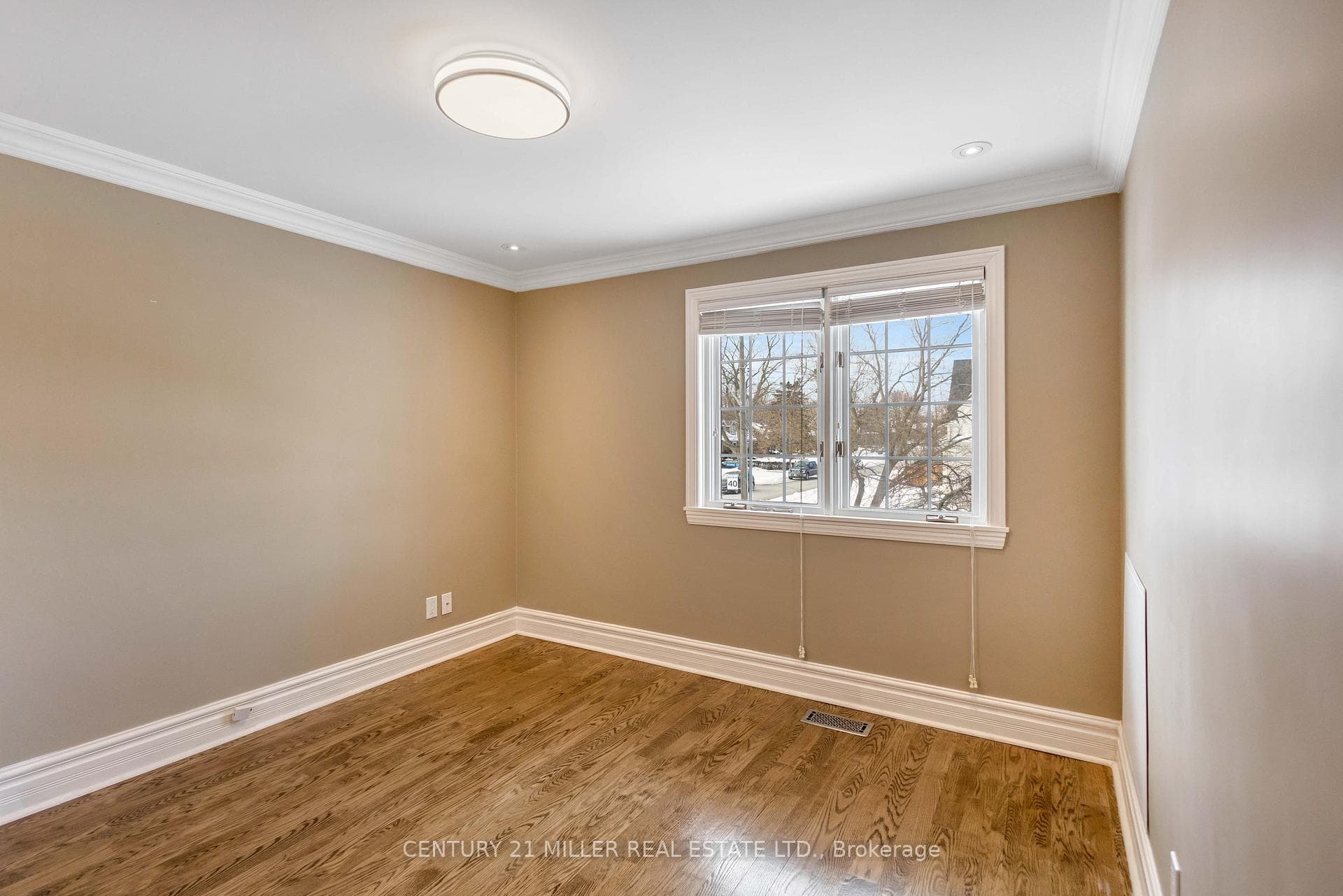 428 Hendrie Avenue photo 22