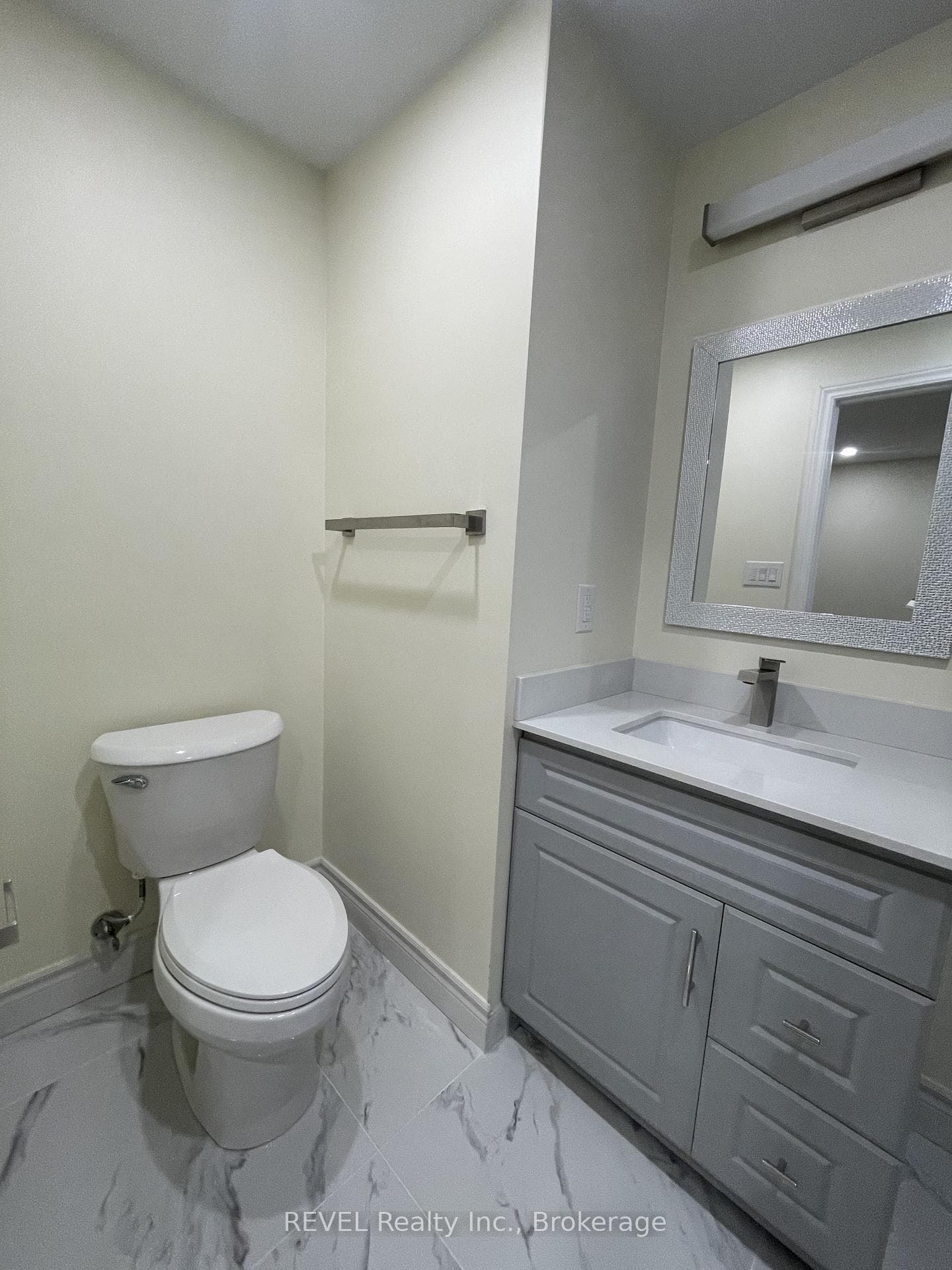 24 Rembrandt Drive photo 23