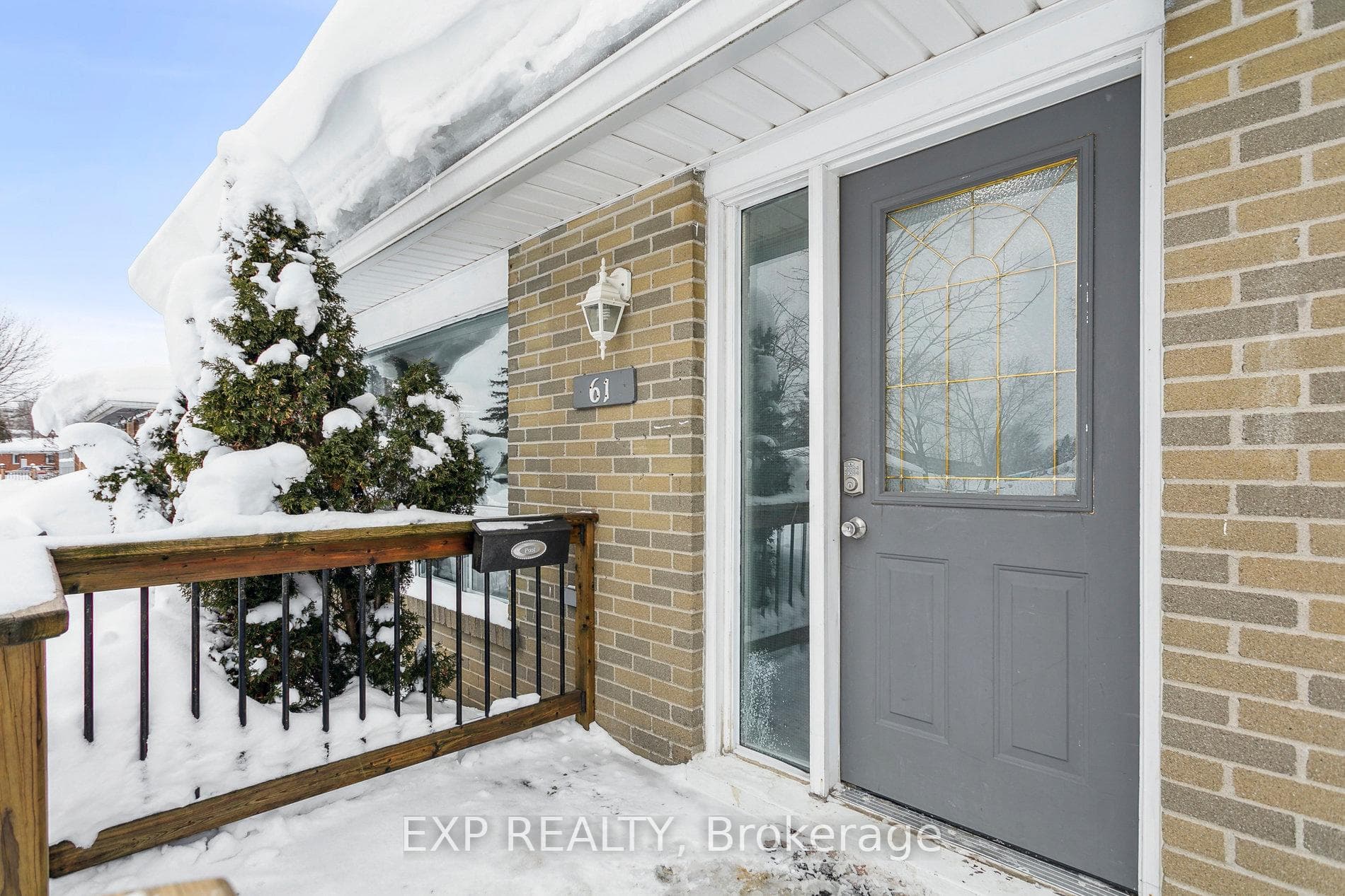 61 Rossford Crescent photo 4