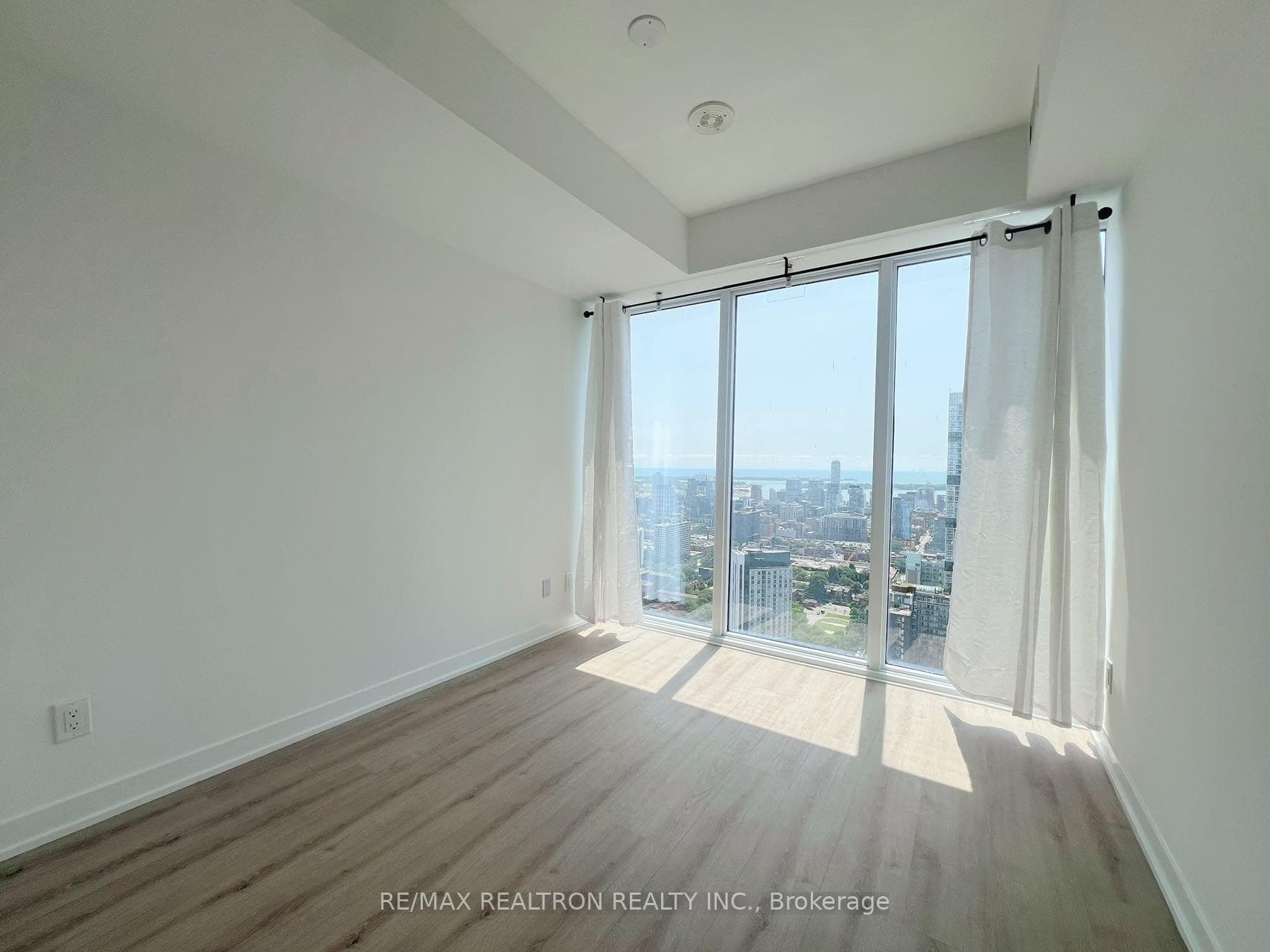 319 Jarvis Street Unit 4216 photo 7
