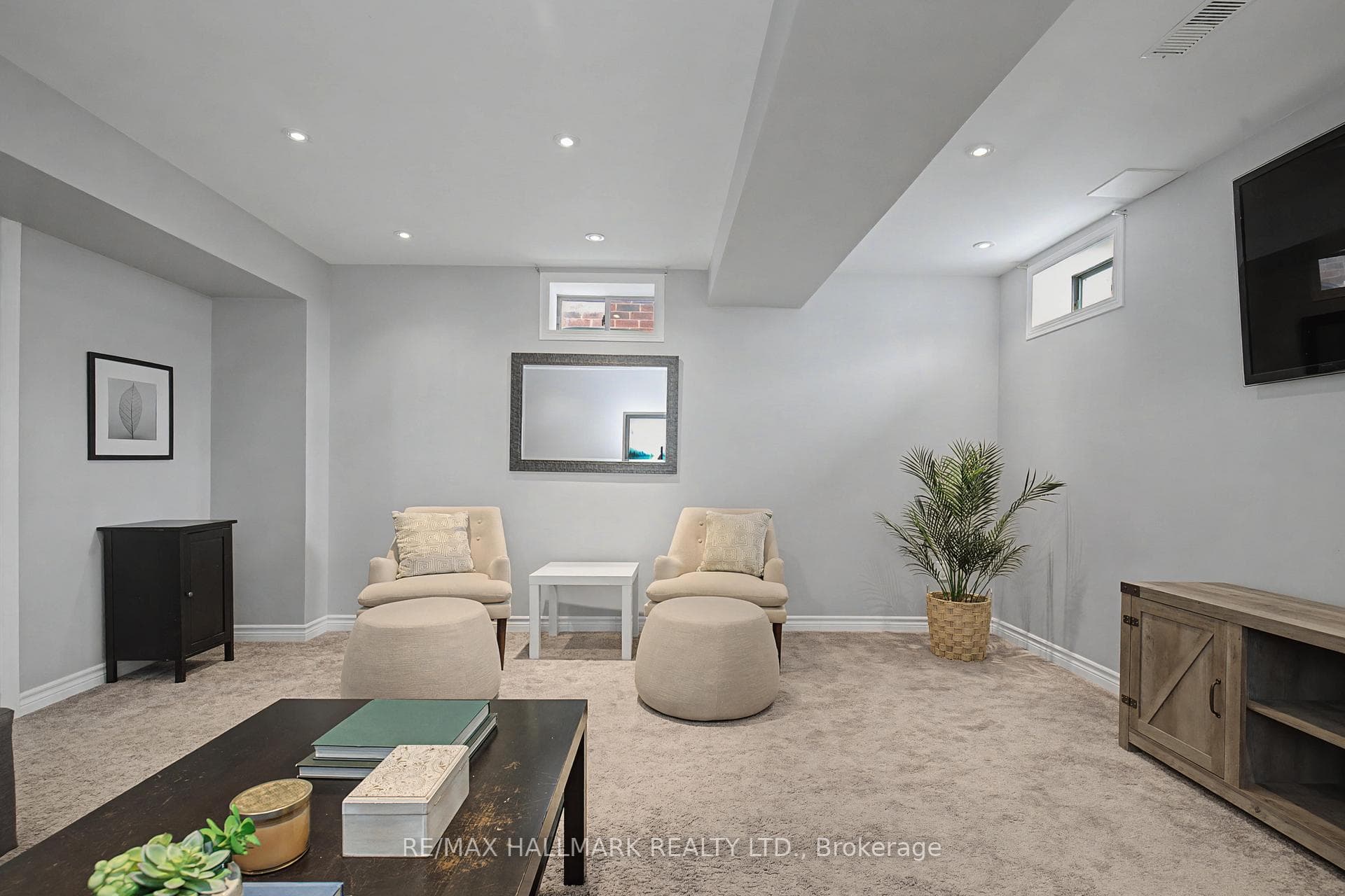 71 Beverton Crescent photo 36