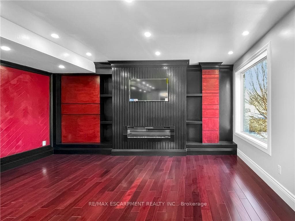 116 EAST 21st Street photo 9