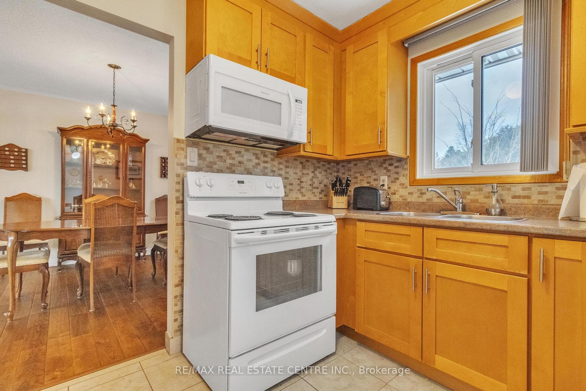 19 Meadowland Gate photo 16