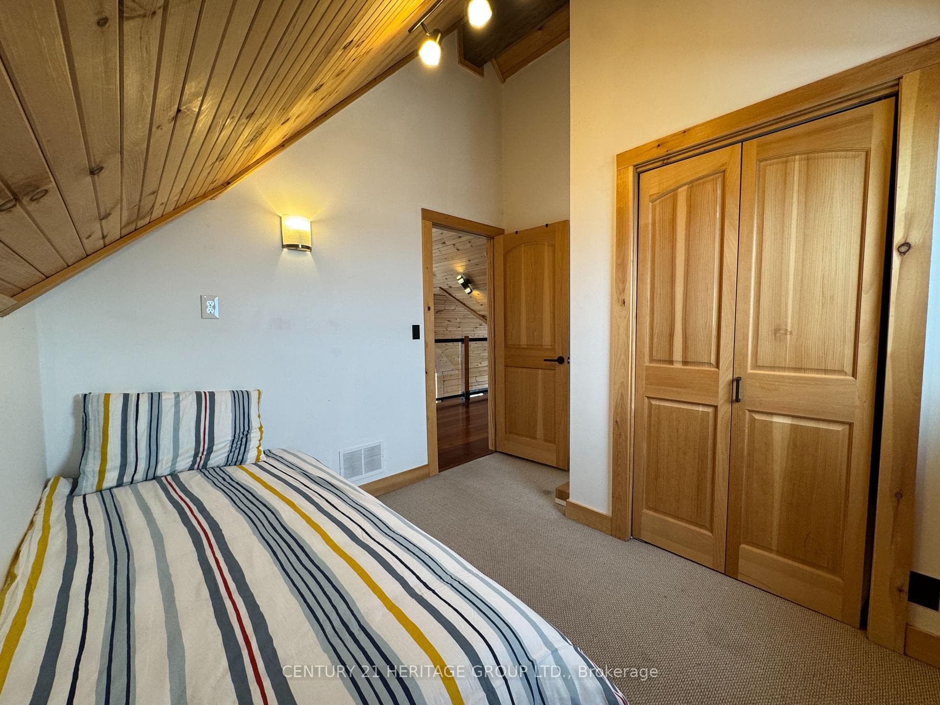 1257 Portage Road photo 32